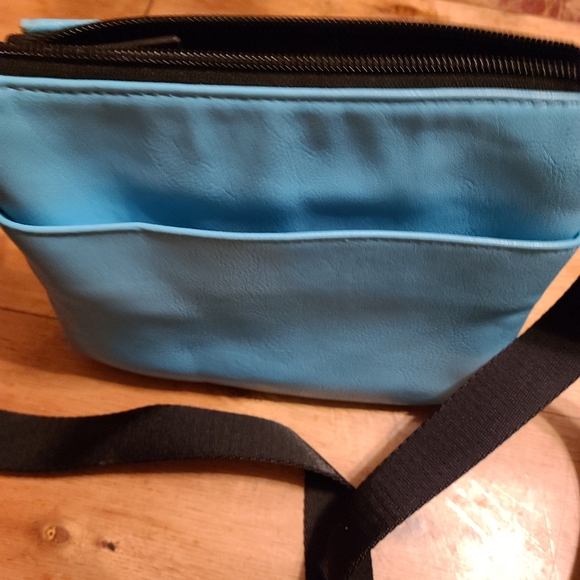 Kenneth Cole REACTION purse NWOT - Picture 3 of 5